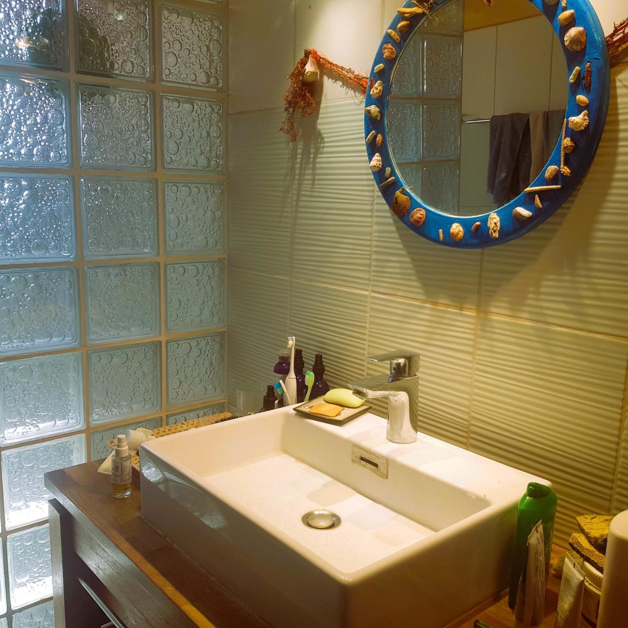 Chambre Dans Petit Havre De Paix Avec Piscine Chauffee Au Coeur Du Luberon Гаргас Екстериор снимка